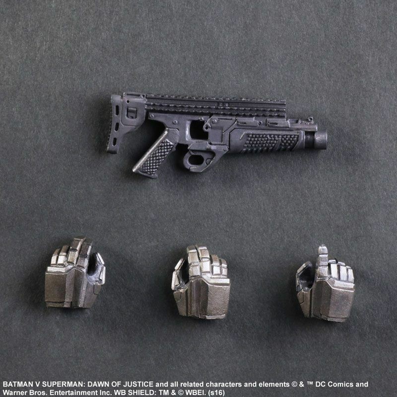 Mô hình Play Arts DC Armored Batman ver BvS - PAK