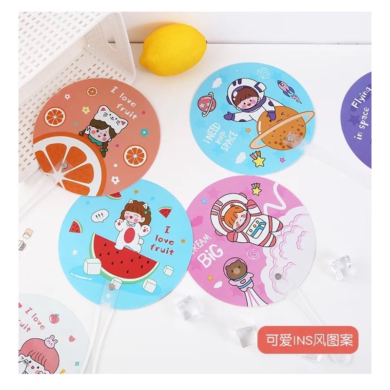Quạt Mini Cầm Tay Hình Tròn Nhiều Mẫu Xinh Xắn - Mẫu Mới Hot 2021 | BigBuy360 - bigbuy360.vn
