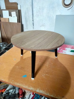 Bàn tròn chân sắt gấp gọn