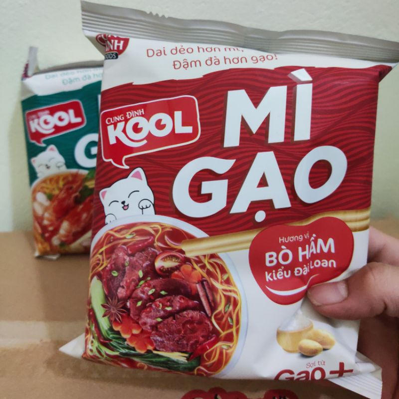 Mì gạo Cung Đình Kool hương vị lẩu tôm chua cay, bò hầm gói 82g