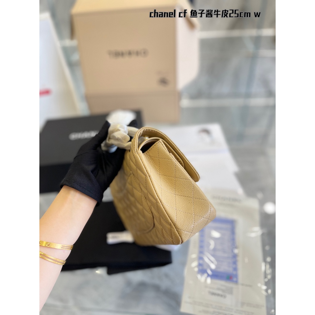 Túi xách nữ da thật Channel vân hạt, màu sắc nhã nhặn, thanh lịch