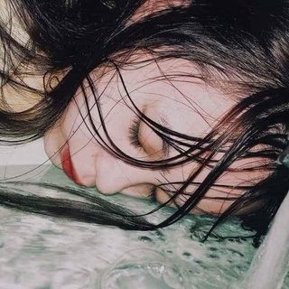 Dầu dừa dưỡng mi dưỡng mày