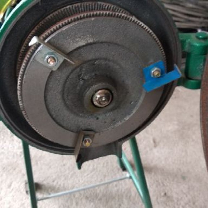 Máy nghiền xay bột gạo ngô khô đa năng