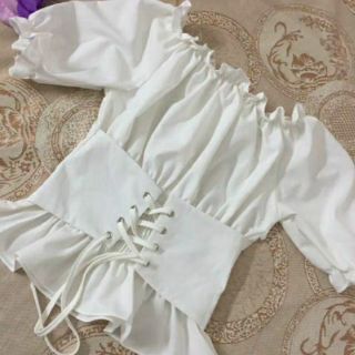 (SẴN) Áo trễ vai đan dây ulzzang