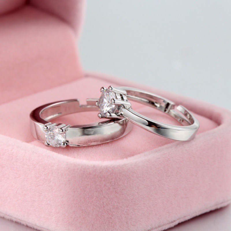 Nhẫn mạ bạc đính đá sang trọng