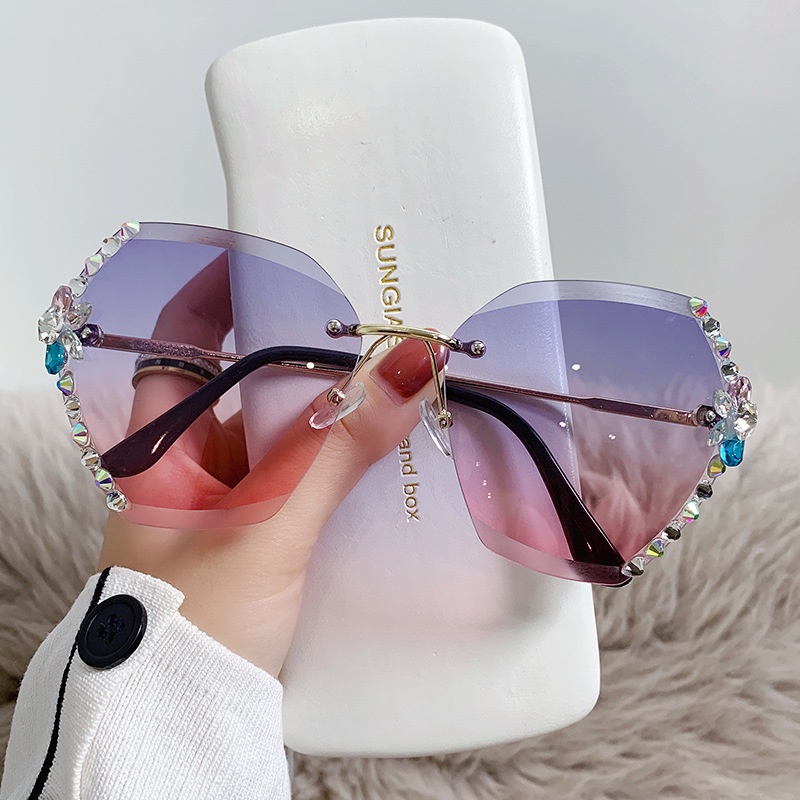 Kính Mát Nữ Chống Tia UV Kiểu Dáng Thời Trang