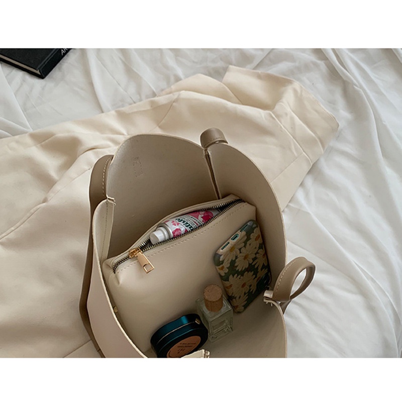 Túi đeo vai IELGY có sức chứa lớn phối ruy băng thời trang đi làm cho nữ