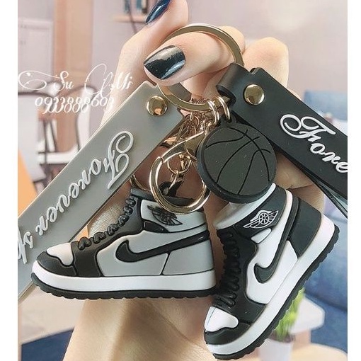 Móc khóa giày thể thao siêu ngầu đủ màu - Móc khóa hình giày thể thao Nike ngộ nghĩnh