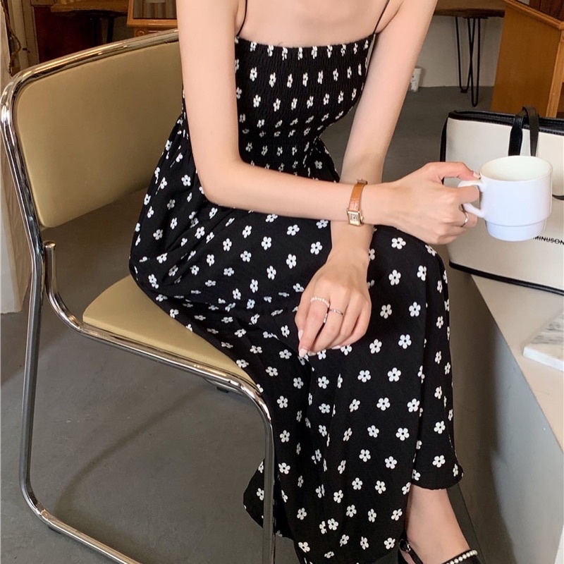 LITTLE DAISY DREESS  Đầm maxi hai dây bông hoa nhỏ màu đen trắng