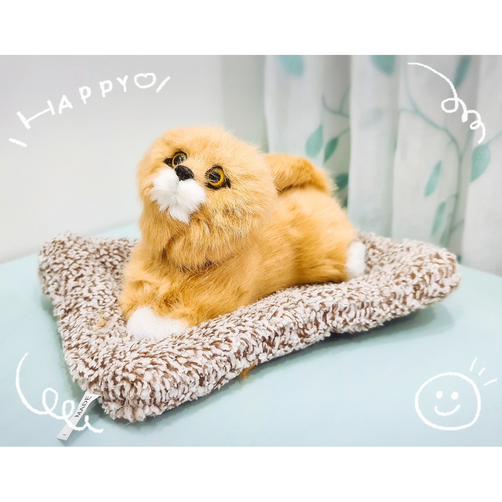 Mô hình Chó Nằm Đệm Than Hoạt Tính Lắc Đầu Trang Trí Xe Ô Tô, Nhà Cửa