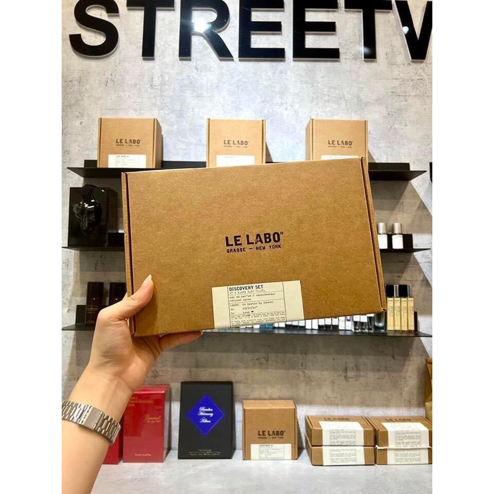 Set mini Discovery Set gồm 17 Vial x 1,5ml mùi hot nhất của Le Labo để lựa chọn mùi yêu thích nhất nhé!