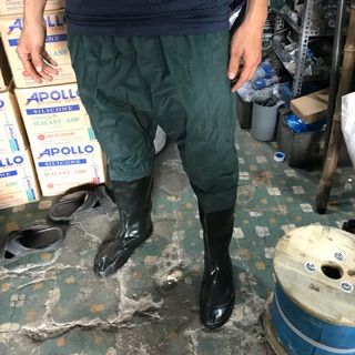 Ủng liền quần lội nước