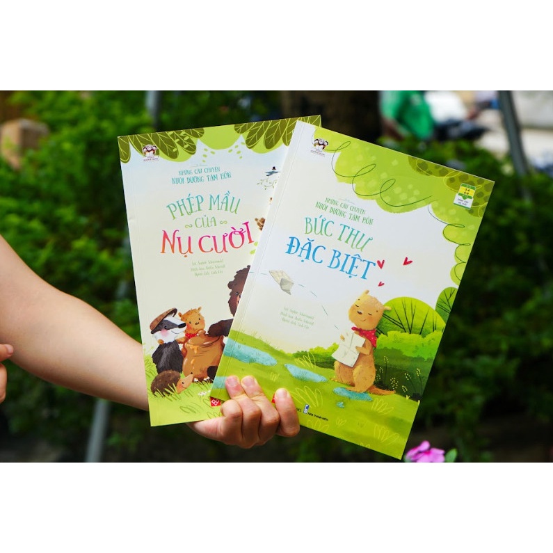 Sách Combo 2  Cuốn Những câu chuyện nuôi dưỡng tâm hồn - Phép mầu của nụ cười + Bức thư đặc biệt - Đinh Tị