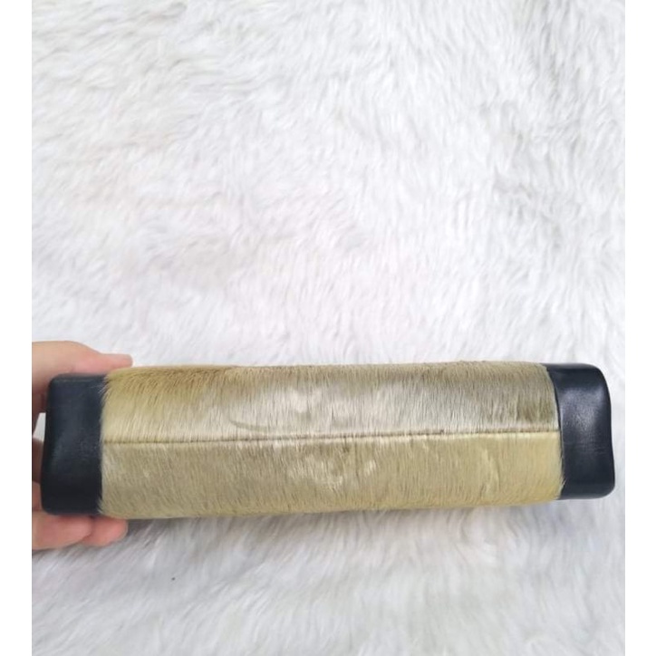 Ví lông hải cẩu.