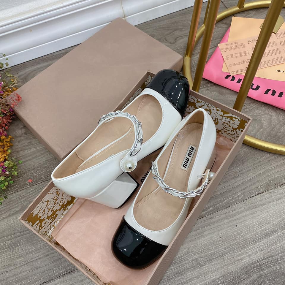 Giày sandal gót nữ quai đai xích ngọc Miu Miu fullbox loại 1