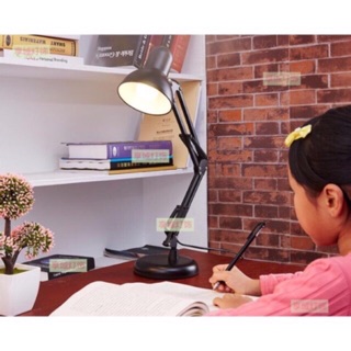 Đèn để bàn học , làm nail, nối mi , phun xăm