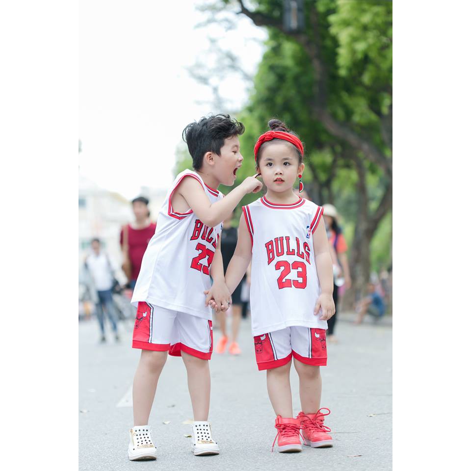 Bộ bóng rổ cho bé