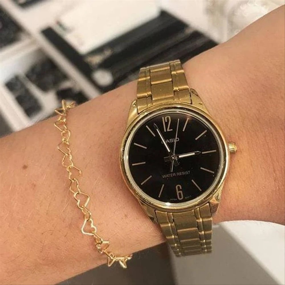 Đồng Hồ Nữ Casio LTP-V005G-1BUDF Dây Kim Loại Mạ Vàng - Nền Mặt Màu Đen