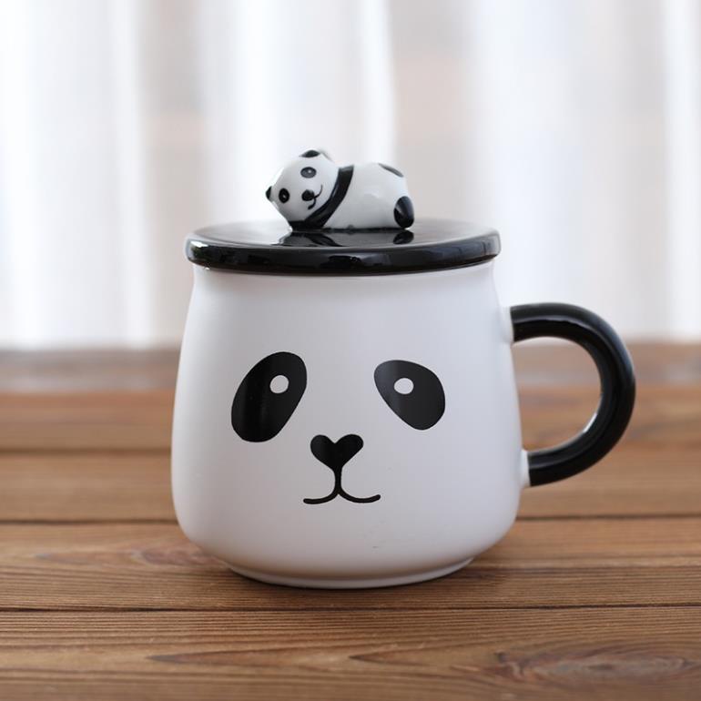 LY CỐC SỨ CẶP ĐÔI CÓ NẮP HÌNH GẤU PANDA CỰC NGỖ NGHĨNH 400ML KÈM THÌA XINH XẮN