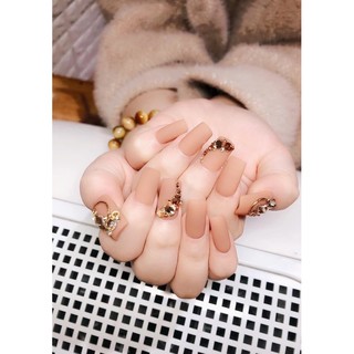 Móng tay giả thiết kế cao cấp