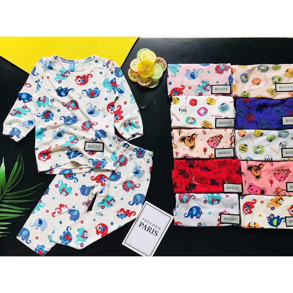 Set bộ thu đông bé trai và gái hình họa tiết cực xinh cho bé