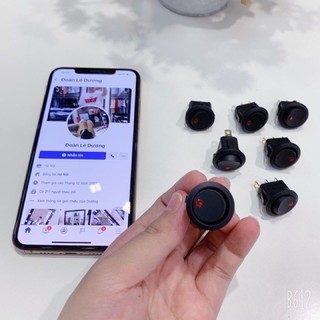 Công tắc bập bênh 3 chân có đèn led