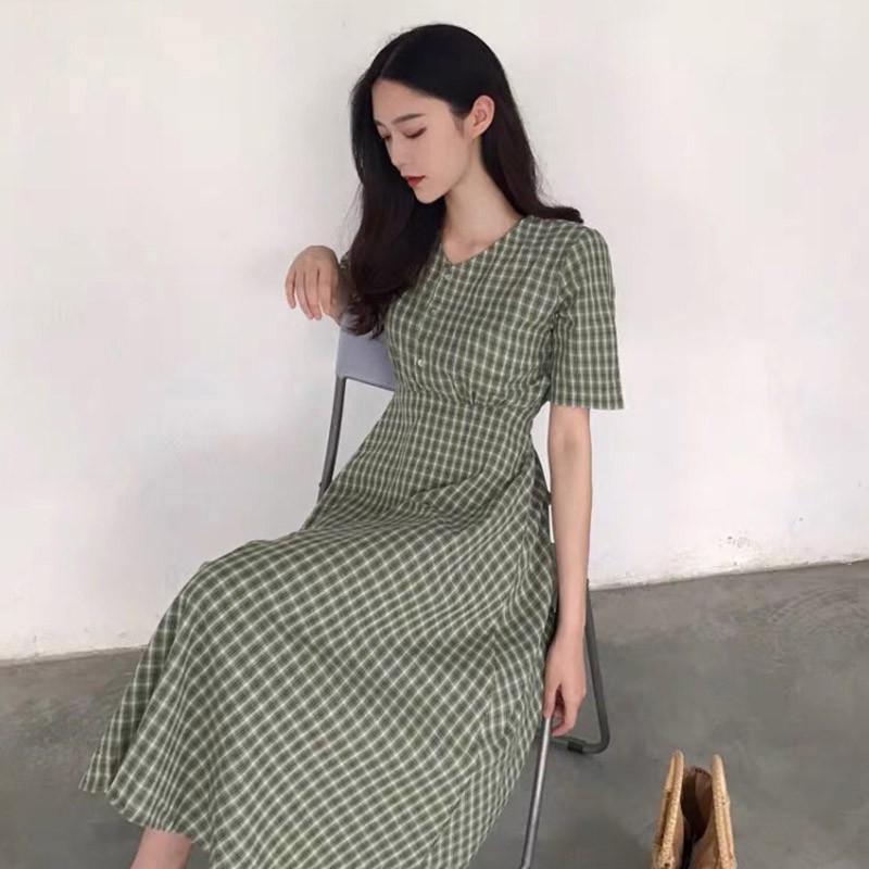 Đầm cổ tròn hoạ tiết sọc ca-rô nữ tính