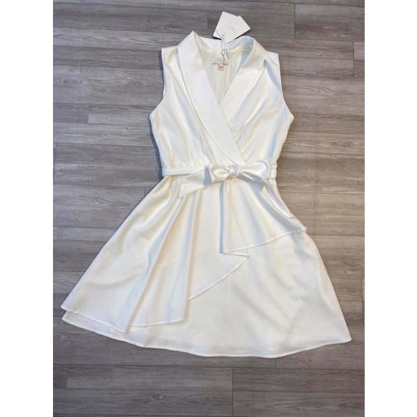 Đầm ted baker dư xịn màu trắng