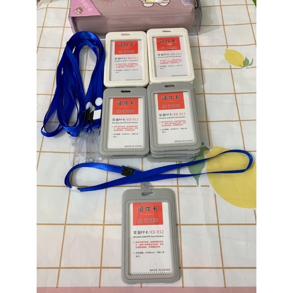 Bao thẻ dọc kèm dây