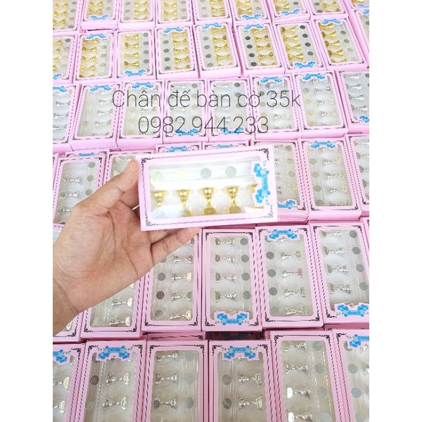 Chân đế tập sơn, gắn móng