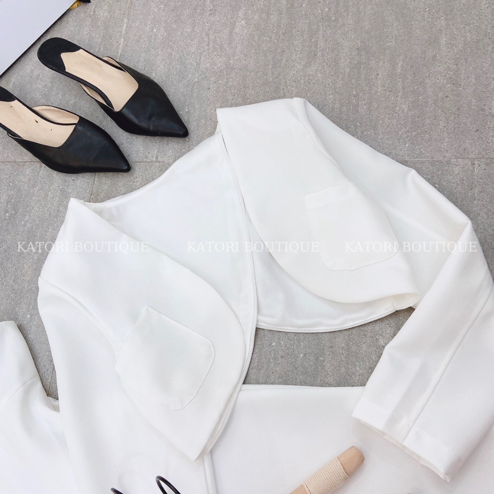 Set Đầm Trắng Xoè Kèm Khoác Crop