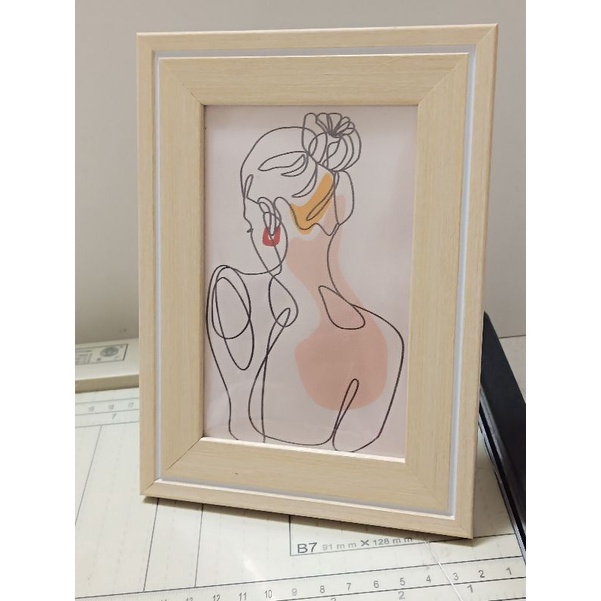Khung ảnh để bàn có chân - tặng kèm tranh canvas Line Art cao cấp 10x15cm