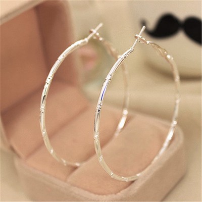 Bông tai tròn cổ điển MS67