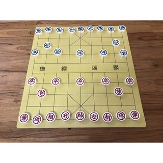 BỘ CỜ TƯỚNG XỊN (QUÂN NHỰA - BÀN GỖ)