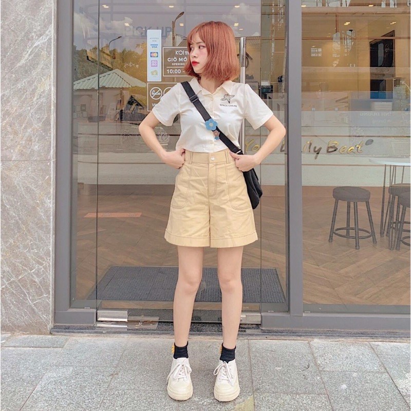 Áo croptop nữ cổ bẻ tay ngắn thêu (đen/trắng)