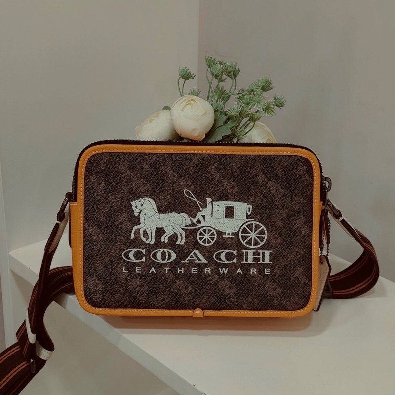 Túi Coach hộp Charter for men phong cách