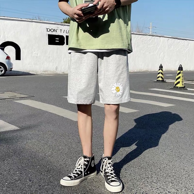 Quần short WIND unisex hoa cúc form rộng, quần đùi nam nữ oversize ulzzang | BigBuy360 - bigbuy360.vn