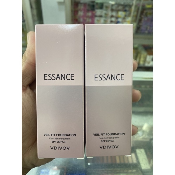 Kem che khuyết điểm Essance