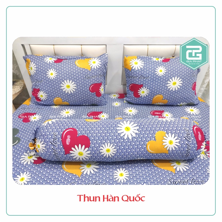 Bộ ga gối Thun Lạnh Hàn Quốc 4 món họa tiết Trái Tim ( 1 ga bọc + 2 vỏ gối nằm + 1 vỏ gối ôm )