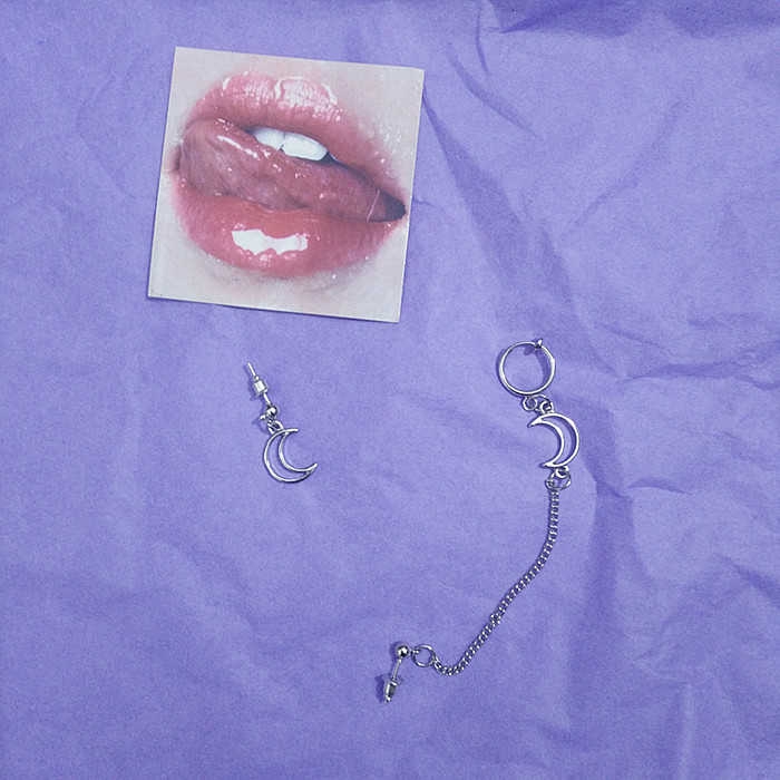 Bông Tai Kiểu Kẹp Hình Mặt Trăng 13077s