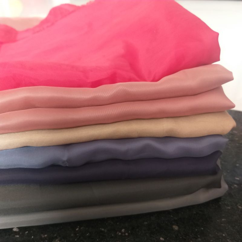 Vải lót gió, dùng lót áo khoác , túi xách ,khổ 1m2..