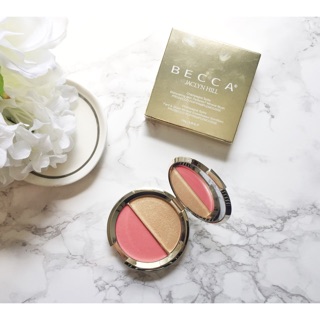 Bảng highlight kết hợp má siêu đẹp Becca jaclyn hill 