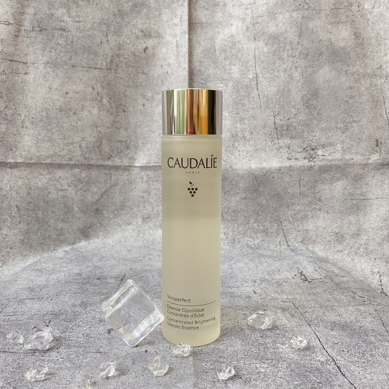 [Mẫu mới 2022] Nước Thần Dưỡng trắng da ngừa nám Caudalie Vinoperfect Concentrated Brightening Essence - 100ml