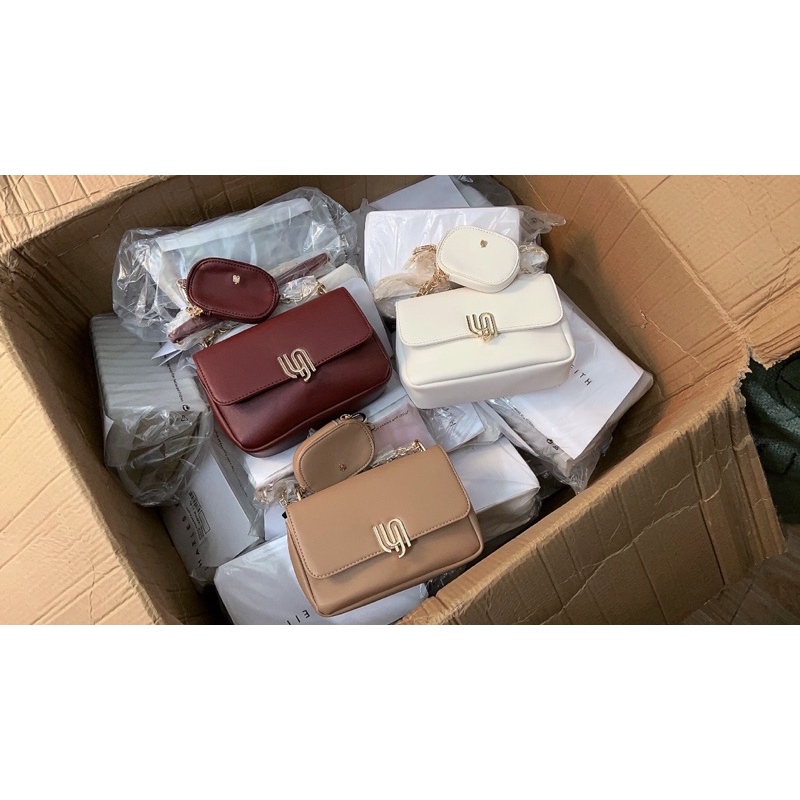 𝑻𝒖́𝒊 lyn đeo chéo