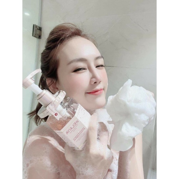 Sữa tắm trắng da cánh hoa hồng Damask Weilaiya Grand Rose Extracts Whitening Shower Gel