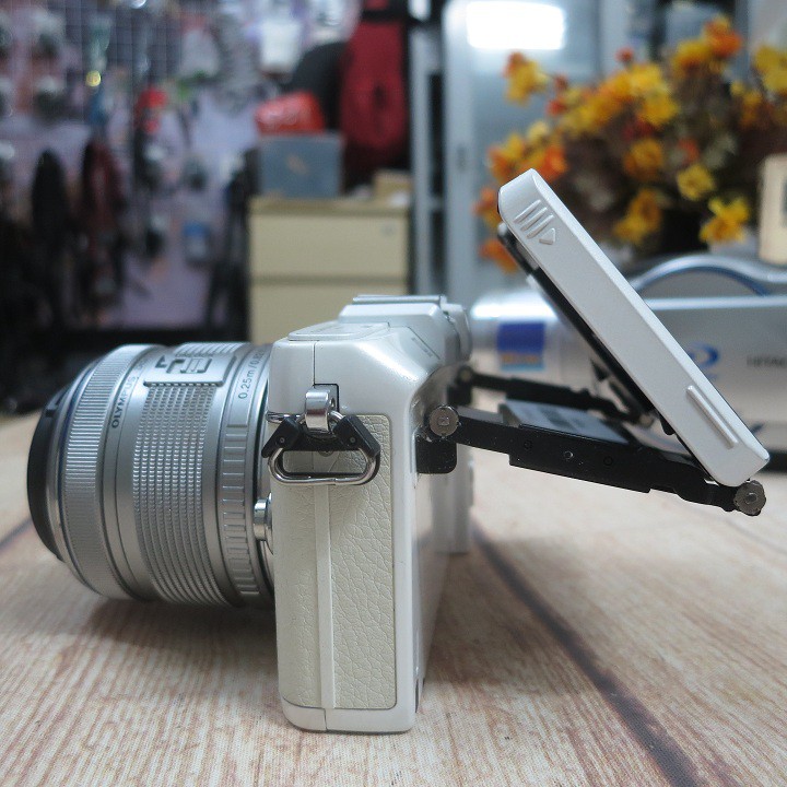 Máy ảnh Olympus E-PL7 kèm ống 14-42 đẹp xuất sắc