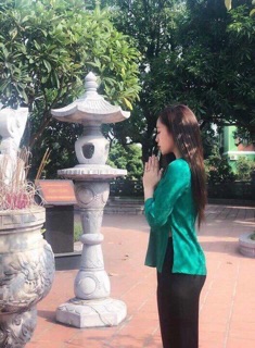 Bộ áo gấm đi chùa ( kèm video ảnh thật )