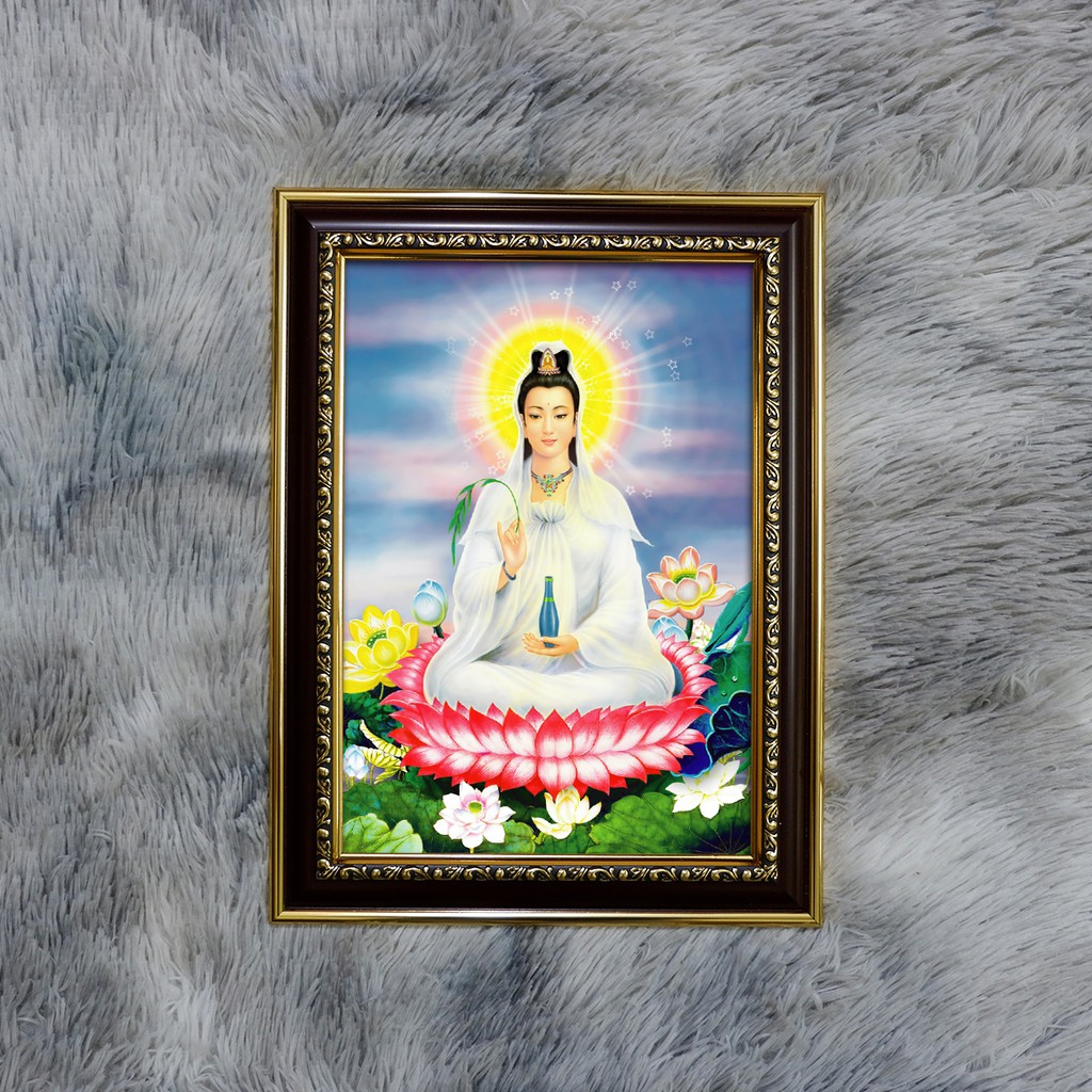Tranh quan âm bồ tát 27x36cm bằng vải phủ bóng khung composite xịn xò