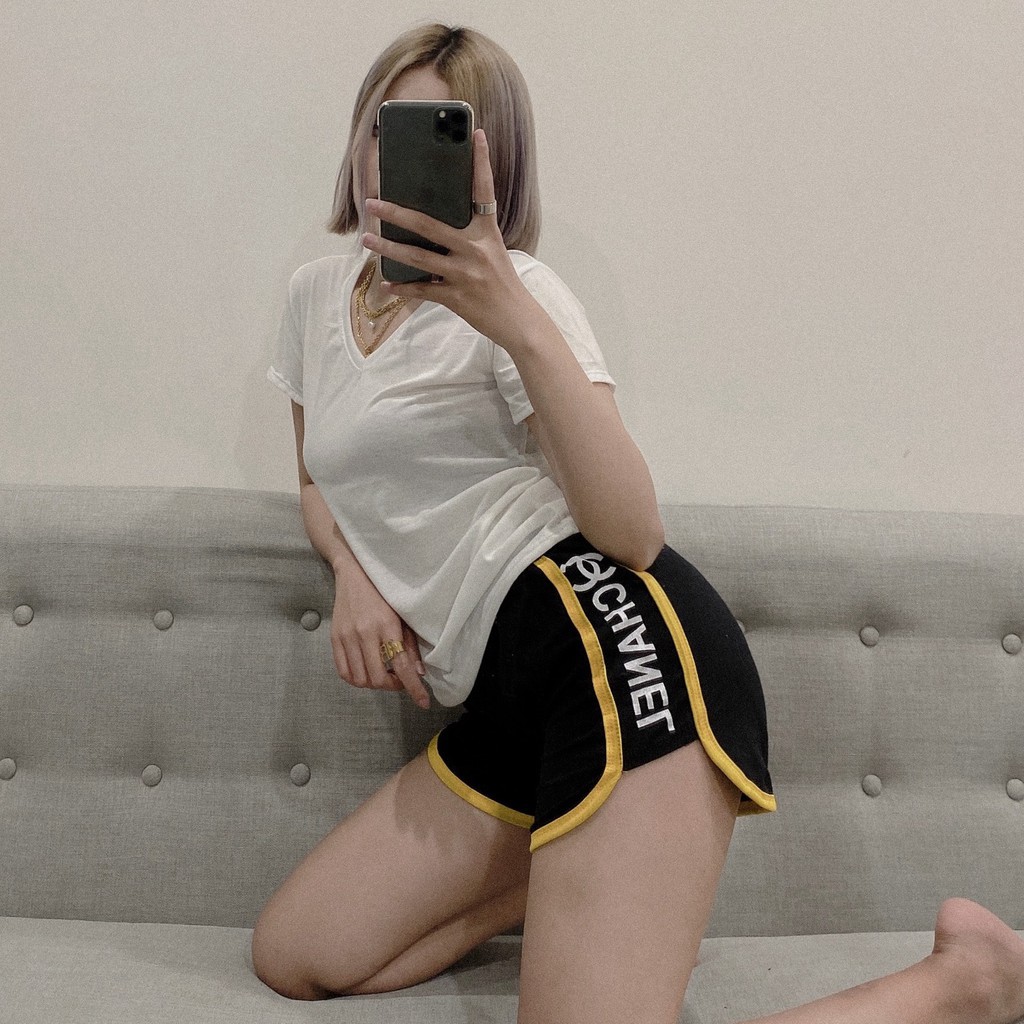 Quần Đùi Thể Thao Nữ Thời Thượng - Quần Đùi Chất Cotton Xịn – Co Giãn 4 Chiều Thoải Mái Thích Hợp Mặc Tập GYM Hoặc Ở Nhà | BigBuy360 - bigbuy360.vn