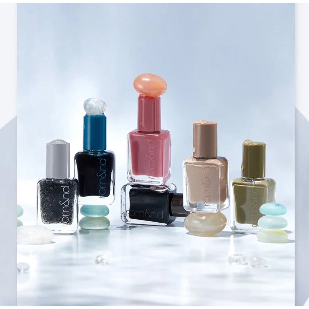 Sơn móng tay Romand Mood Pebble Nail 7g